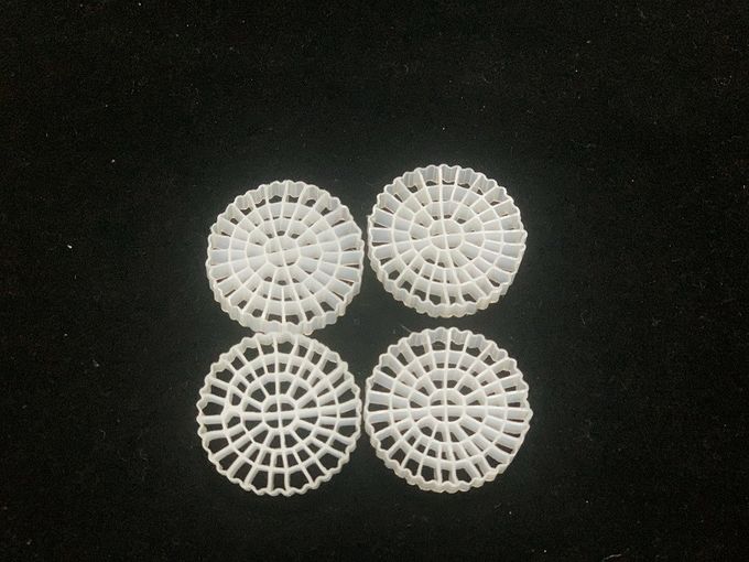Media dell'HDPE K1 Kaldnes del vergine di 100% bio- 4 stanze 11X7mm 1